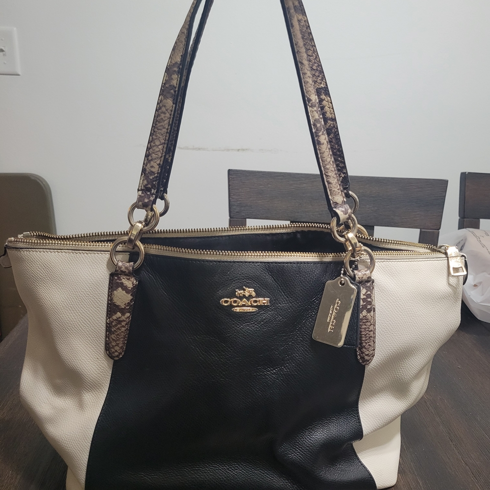 Coach Black and Cream Shoulder Bag‎ with Snakeskin Accents